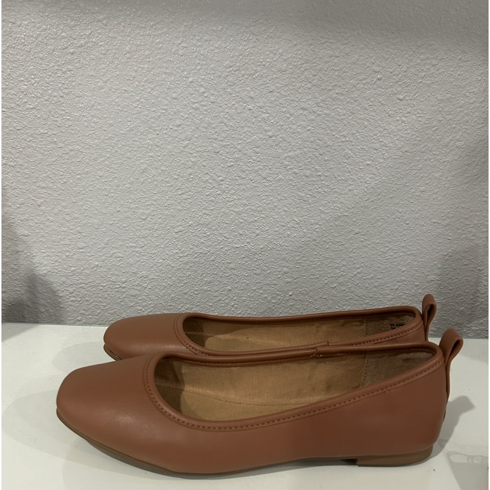 Tan flats from Sun + Stone size 5!